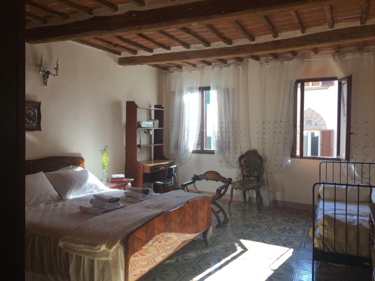 몬테바르치 La Casa Di Luigi 아파트 외부 사진